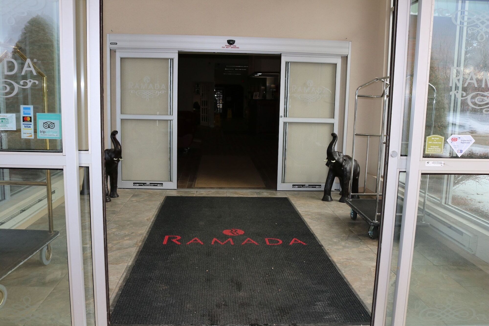 Ramada Hotel & Conference Center By Wyndham Lewiston Ngoại thất bức ảnh